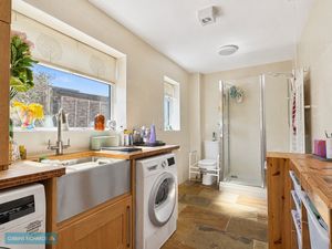 Utility room- click for photo gallery